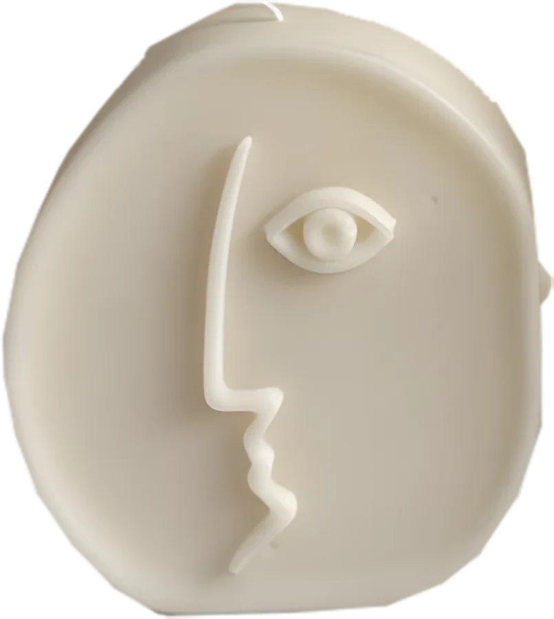 Ethereal Muse, round face line-art candle
